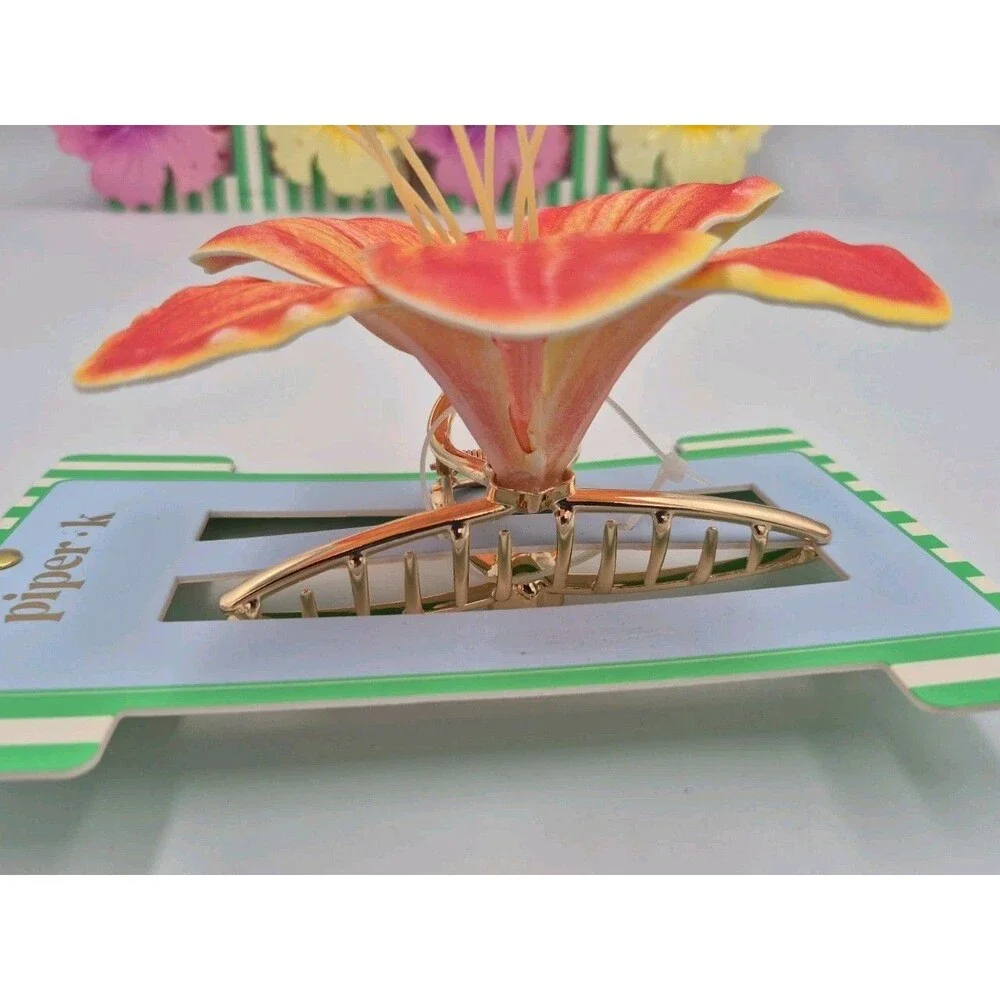NIP 8 Piper K Large  Hibiscus Flowers Hair Claw Clips Plus Bonus Lily